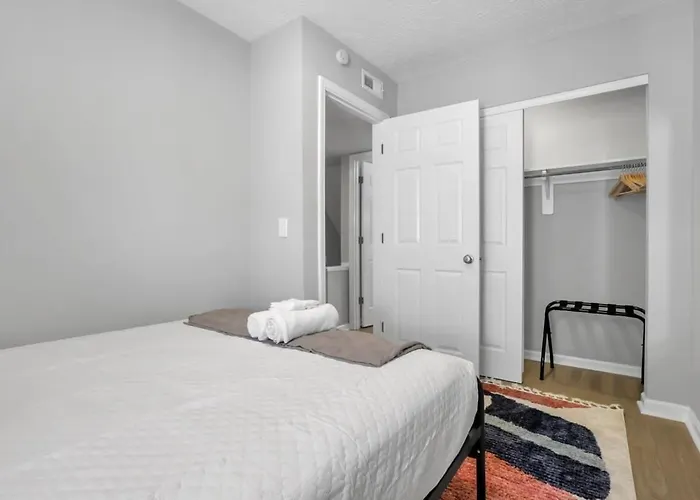 The Schumacher Townhouse - 2 Br