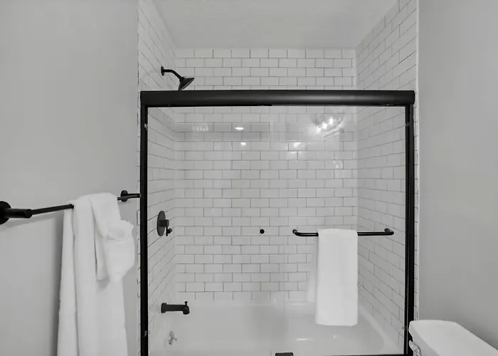 Apartamento The Schumacher Townhouse - 2 Br Columbus