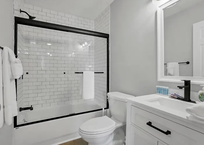 The Schumacher Townhouse - 2 Br Apartamento